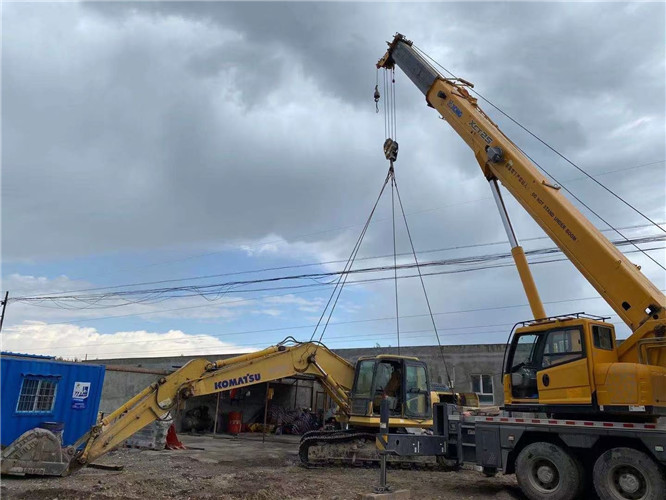 思明区25吨吊车的工作半径是多少？