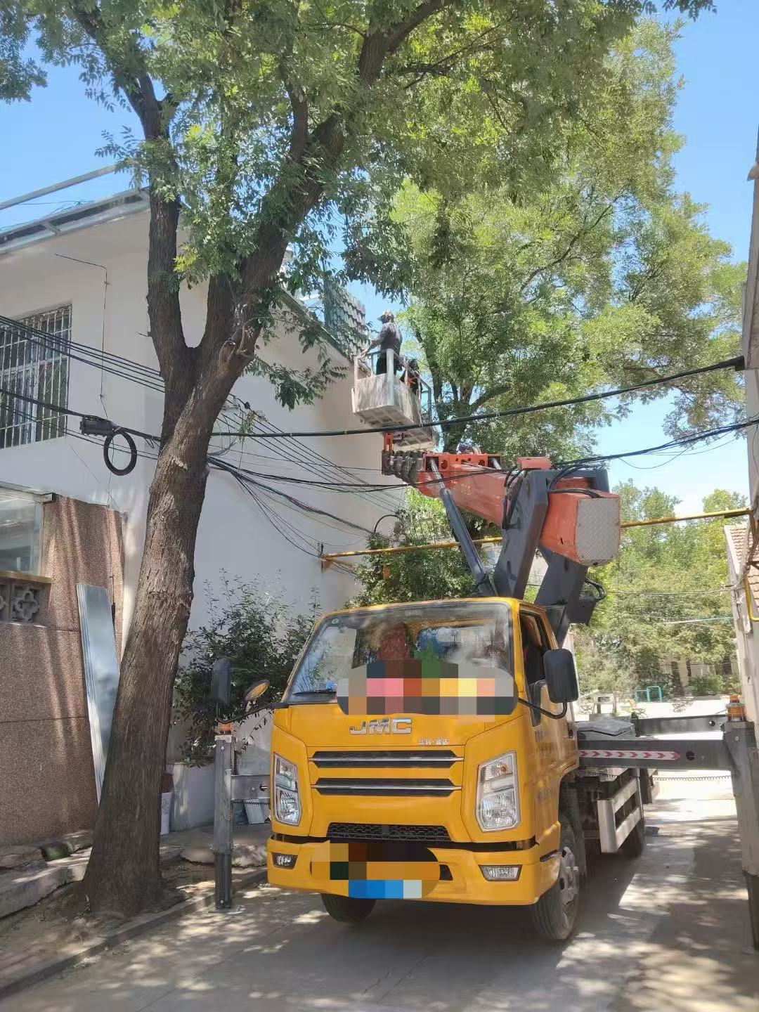 思明区高空作业车能吊装重物吗？最大承载多少公斤？