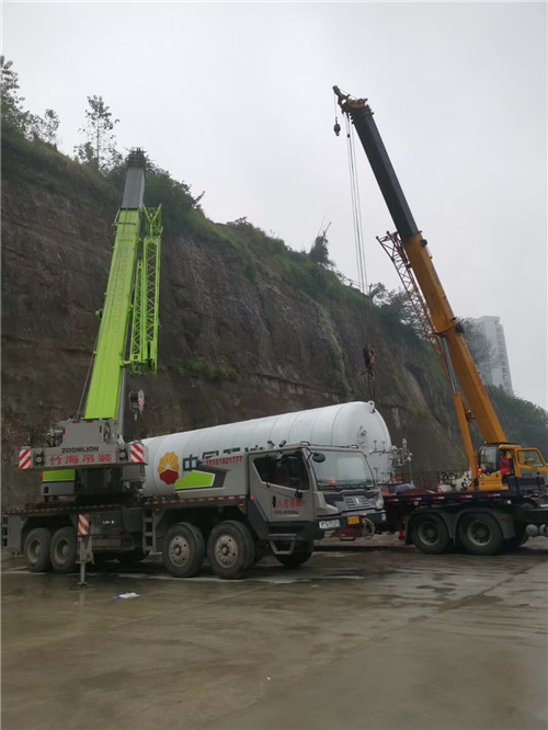 思明区“不怕风雨冻”—— 吊车的 “恶劣环境适应” 技术